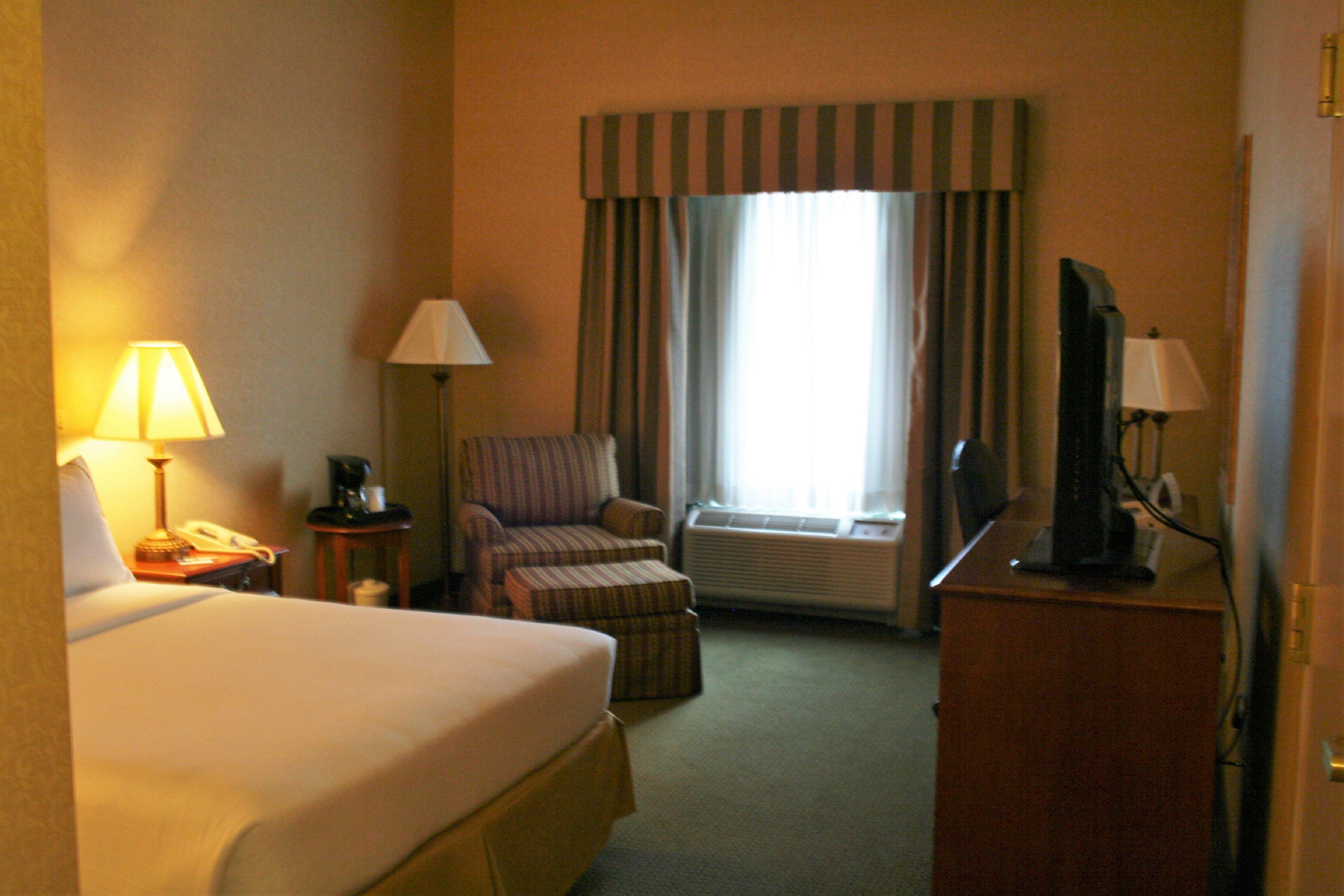 Holiday Inn Express Hotel & Suites Drums-Hazelton, An Ihg Hotel Exterior photo